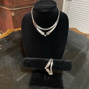 Sterling silver collar necklace and bracelet.